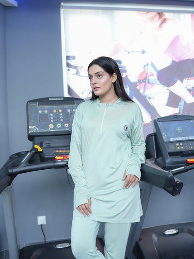 Modest pista straight top with pista trouser