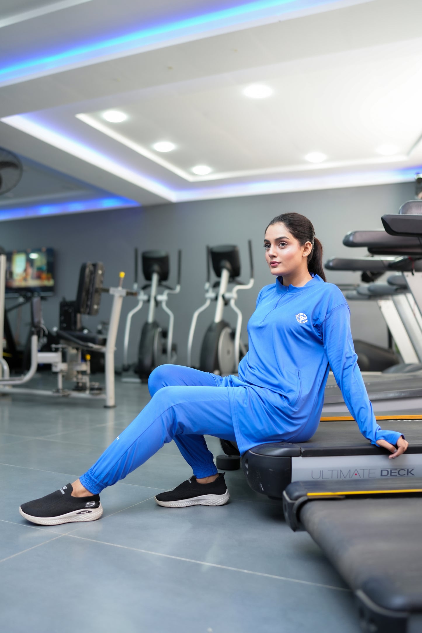 Modest navy blue straight top with navy blue trouser